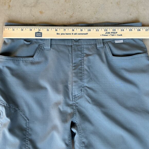 Simms Men's Skiff Shorts Size 34 Fishing Performance UPF 50+ Nylon Storm Grey - Picture 12 of 13